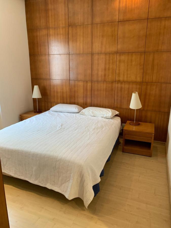 Residencial com serviços 45 metros decorado com sala, suíte e cozinha na quadra da praia de Copacabana Rio de Janeiro Exterior foto