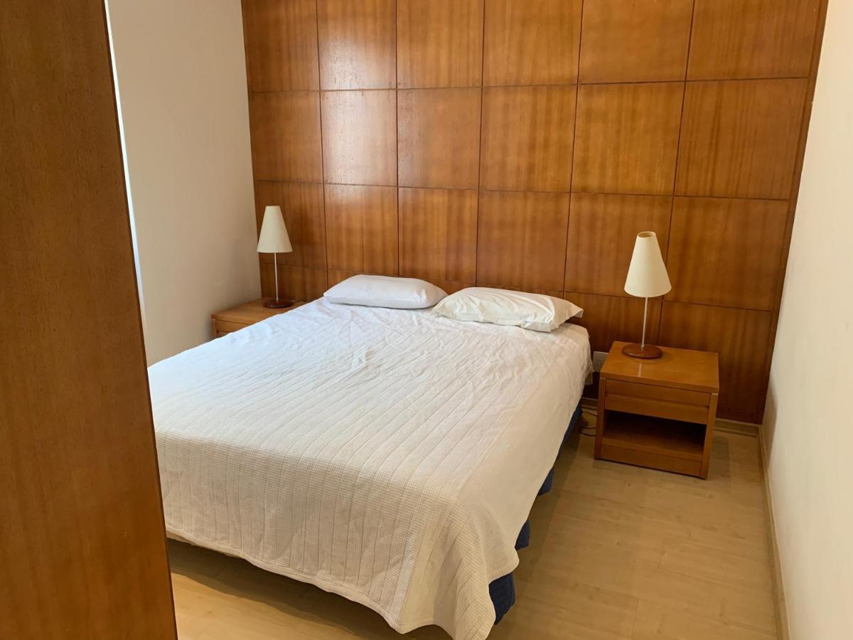 Residencial com serviços 45 metros decorado com sala, suíte e cozinha na quadra da praia de Copacabana Rio de Janeiro Exterior foto